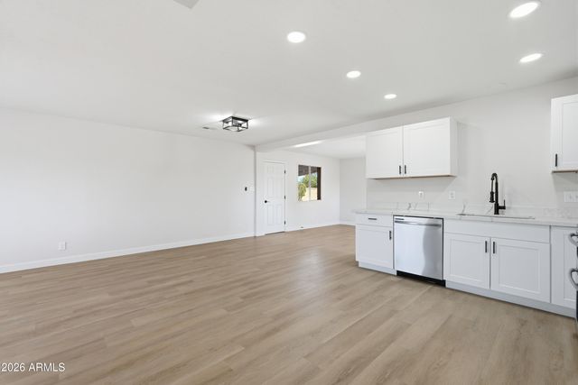 1932 E PALMCROFT Drive, Tempe, AZ 85282