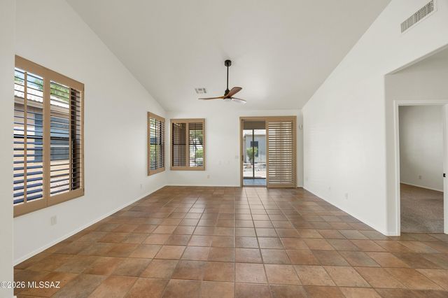 38894 S Carefree Drive, Tucson, AZ 85739