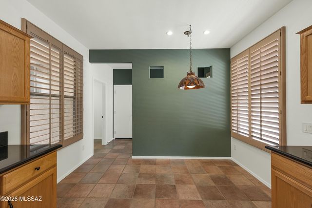 38894 S Carefree Drive, Tucson, AZ 85739