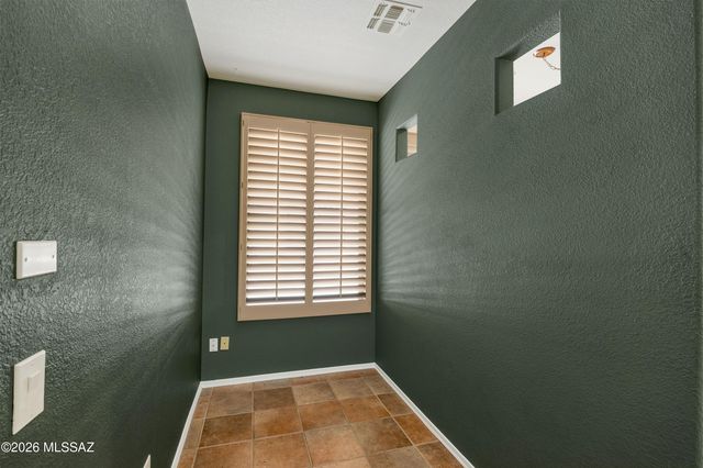 38894 S Carefree Drive, Tucson, AZ 85739
