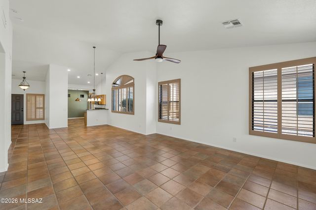 38894 S Carefree Drive, Tucson, AZ 85739