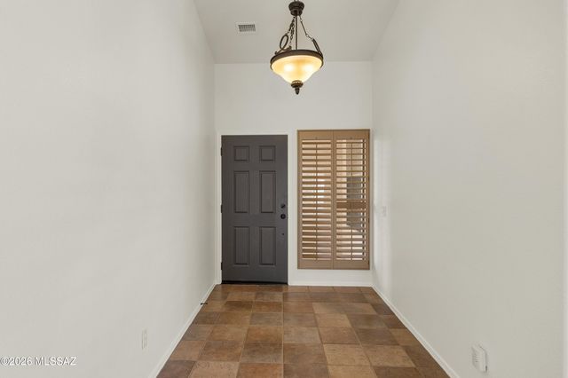 38894 S Carefree Drive, Tucson, AZ 85739
