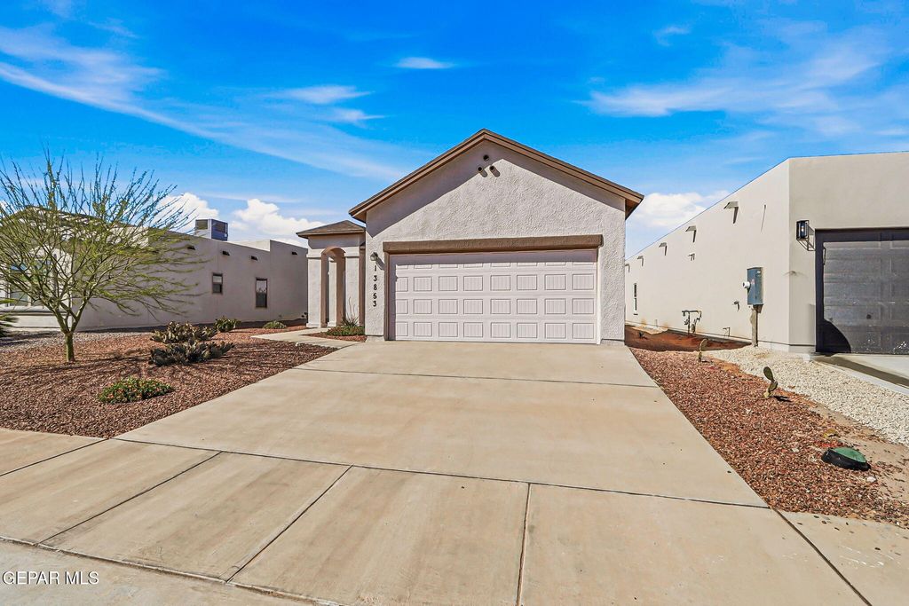 13853 October Sky Court, Horizon City, TX 79928