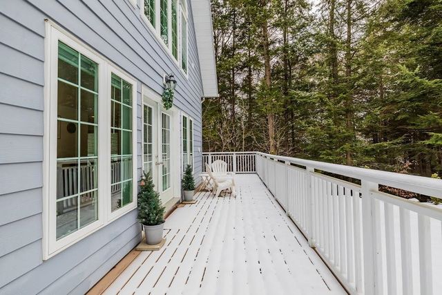 259 Jay Hill Road, Hartford, VT 05059