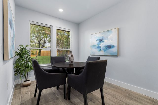 437 N Jim Miller Road, Dallas, TX 75217
