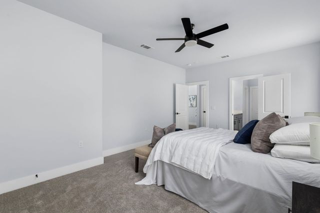 437 N Jim Miller Road, Dallas, TX 75217