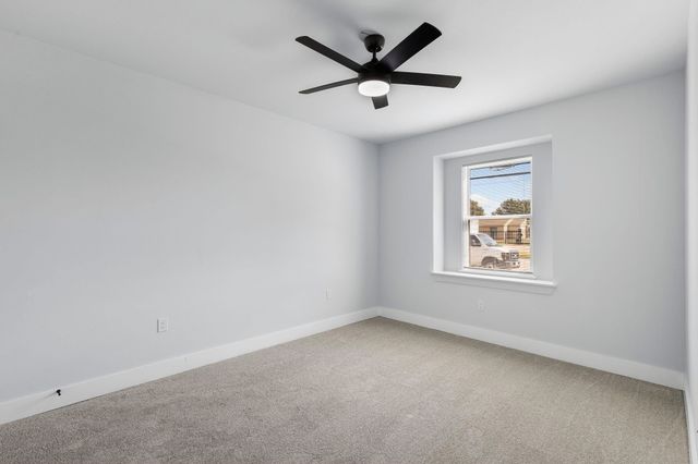 437 N Jim Miller Road, Dallas, TX 75217
