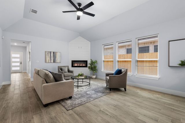 437 N Jim Miller Road, Dallas, TX 75217