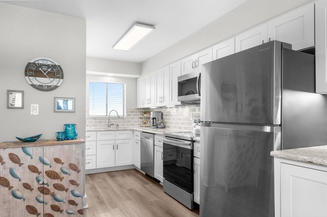 4719 S Ocean Blvd. PH8, North Myrtle Beach, SC 29582