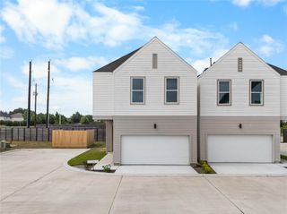 4014 Buffalo Moon Drive, Houston, TX 77045
