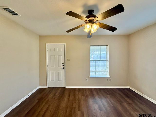 1016 Bennett Ave, Tyler, TX 75701