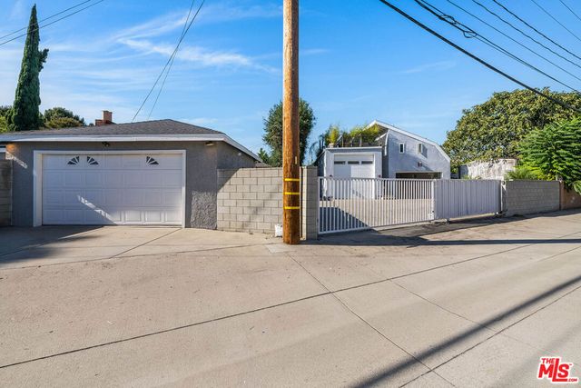 124 N Naomi Street, Burbank, CA 91505