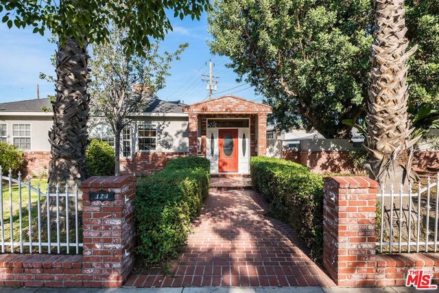 124 N Naomi Street, Burbank, CA 91505