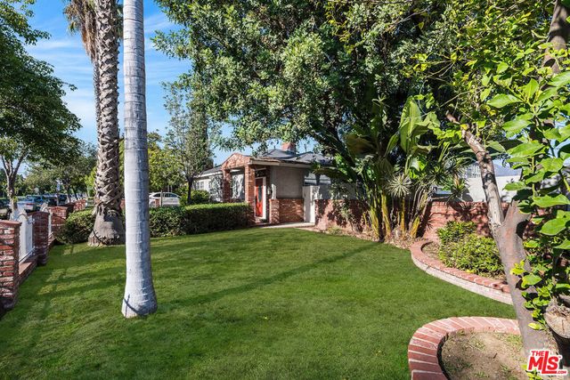 124 N Naomi Street, Burbank, CA 91505