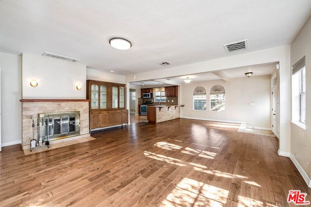 124 N Naomi Street, Burbank, CA 91505