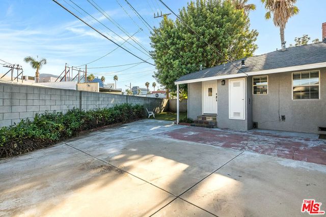 124 N Naomi Street, Burbank, CA 91505