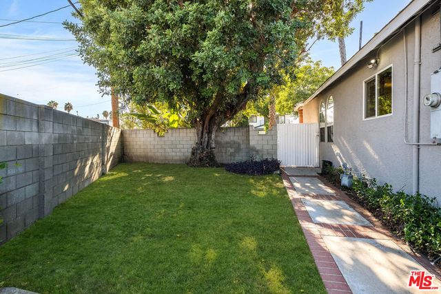 124 N Naomi Street, Burbank, CA 91505