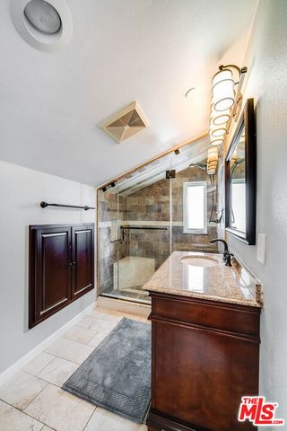 124 N Naomi Street, Burbank, CA 91505