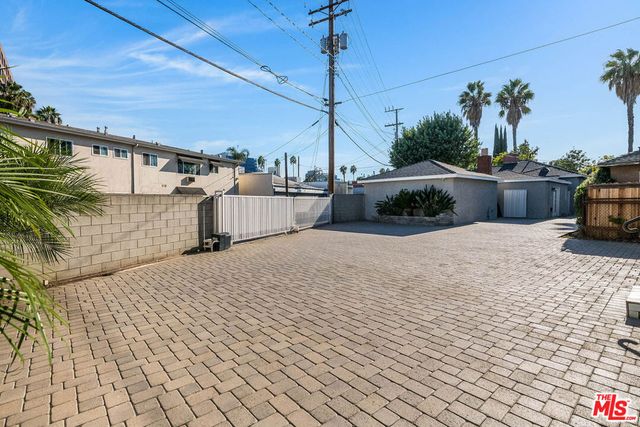 124 N Naomi Street, Burbank, CA 91505
