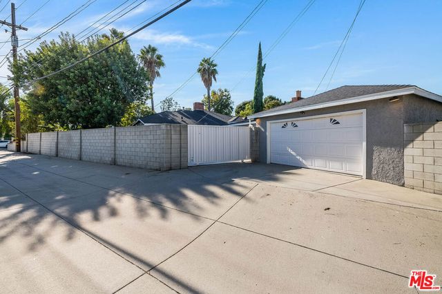 124 N Naomi Street, Burbank, CA 91505