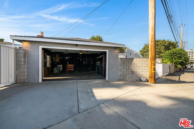 124 N Naomi Street, Burbank, CA 91505