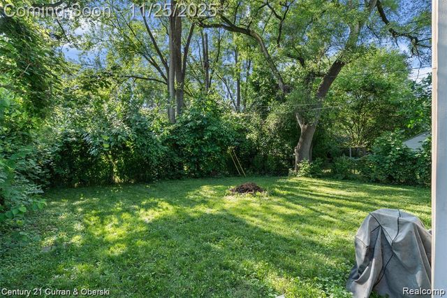 4630 Pelham Street, Dearborn Heights, MI 48125