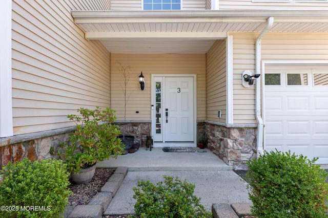 100 Pine Street, 3, Lakehurst, NJ 08733