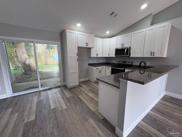 434 Hilburn Ln, Pensacola, FL 32504