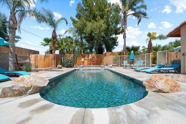 1967 Marguerite Street, Palm Springs, CA 92264