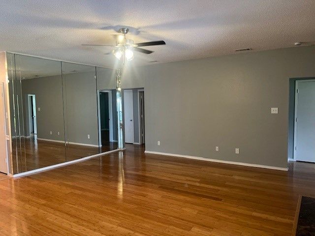 814 Elbe Drive, Arlington, TX 76001