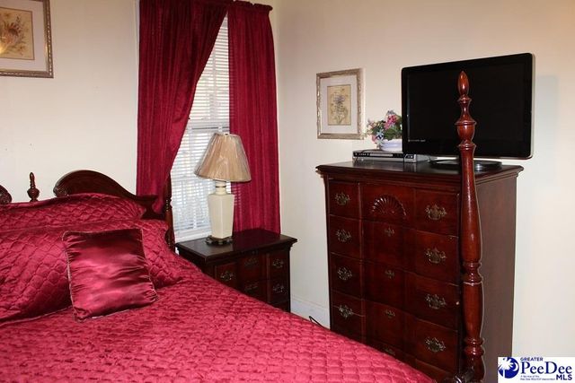 200 W Byrd, Timmonsville, SC 29161