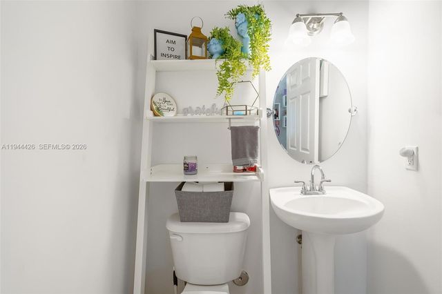 357 NE 35th Ter, Homestead, FL 33033