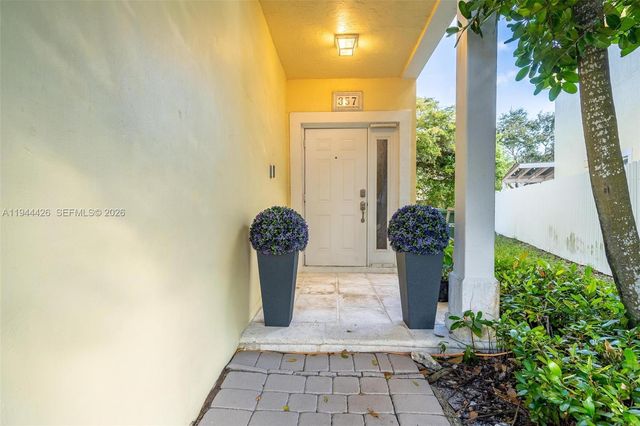 357 NE 35th Ter, Homestead, FL 33033