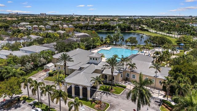 357 NE 35th Ter, Homestead, FL 33033