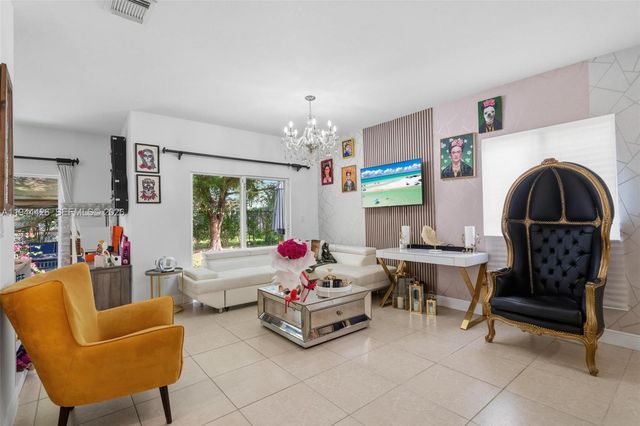 357 NE 35th Ter, Homestead, FL 33033