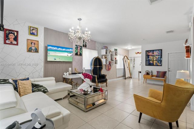 357 NE 35th Ter, Homestead, FL 33033