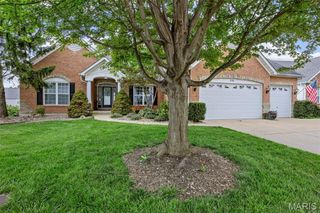 518 Legacy Pointe Drive, St Peters, MO 63376