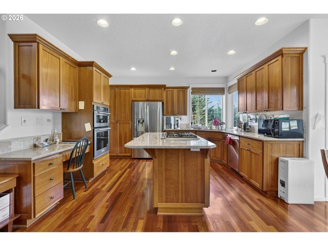 13789 Nw PAYNE Dr, Portland, OR 97229