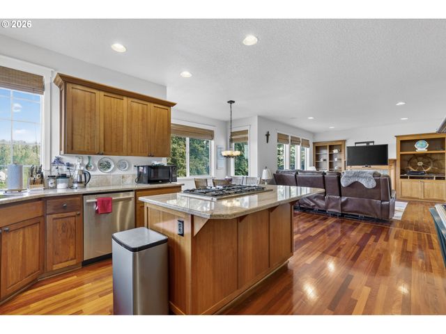 13789 Nw PAYNE Dr, Portland, OR 97229