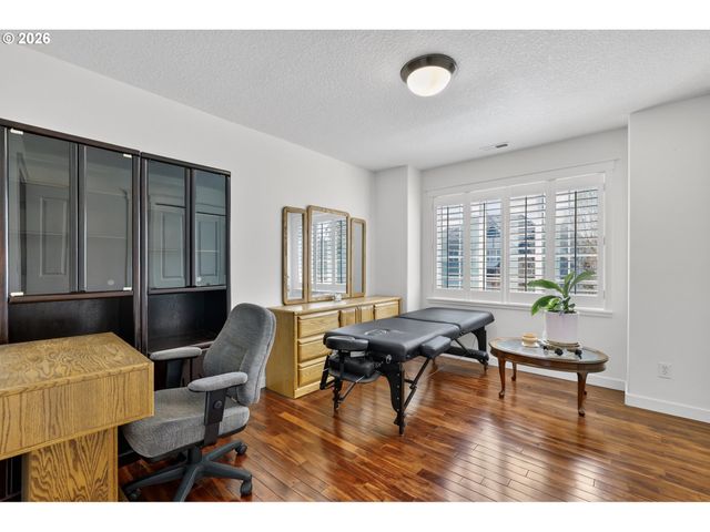 13789 Nw PAYNE Dr, Portland, OR 97229