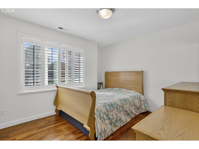 13789 Nw PAYNE Dr, Portland, OR 97229