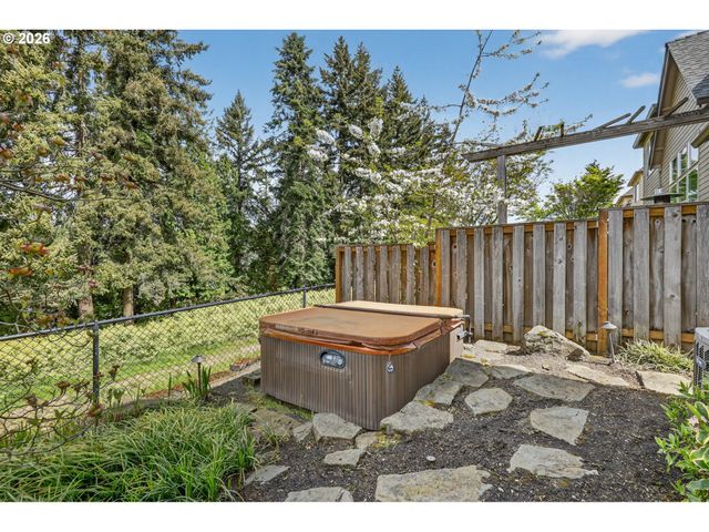 13789 Nw PAYNE Dr, Portland, OR 97229