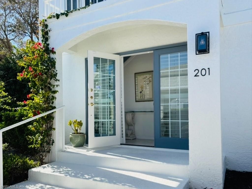 841 Tanbark DR 201, NAPLES, FL 34108 — photo 4