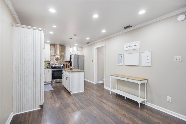 1327 BRIDLE PATH Lane, Hideaway, TX 75771