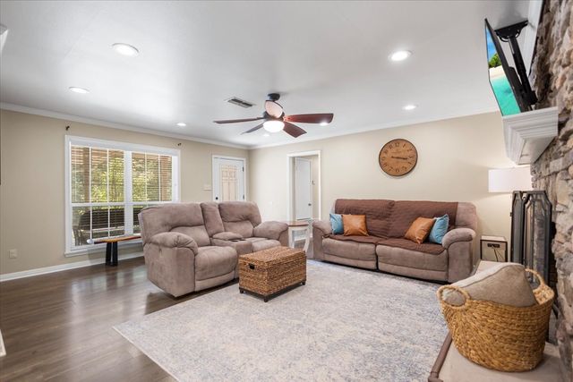 1327 BRIDLE PATH Lane, Hideaway, TX 75771