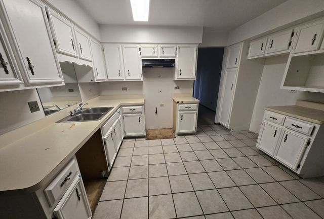 3531 Dale Drive, Crete, IL 60417