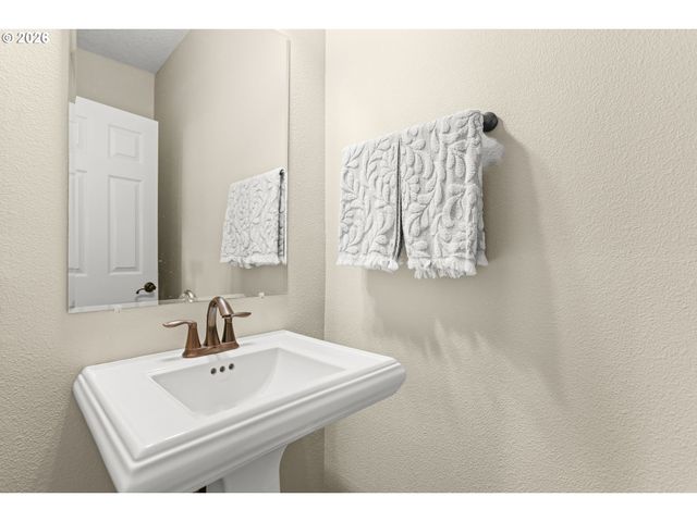 13410 Nw MANZONI St, Portland, OR 97229