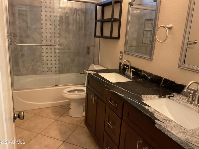14335 W COUNTRY GABLES Drive W, Surprise, AZ 85379