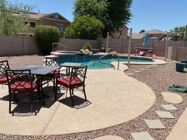 14335 W COUNTRY GABLES Drive W, Surprise, AZ 85379