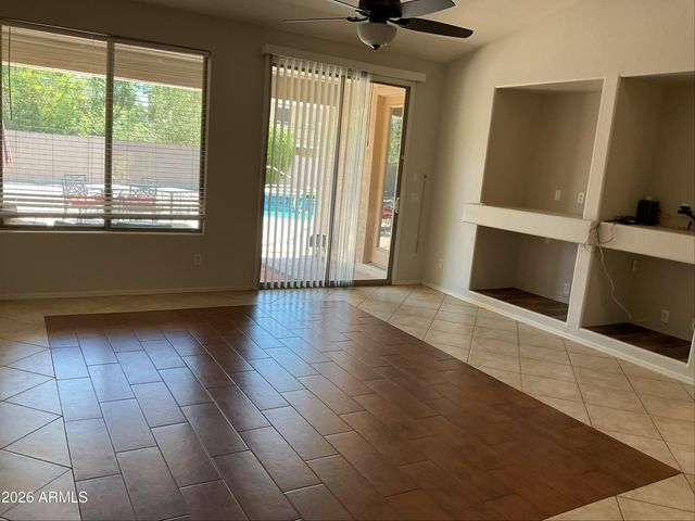 14335 W COUNTRY GABLES Drive W, Surprise, AZ 85379